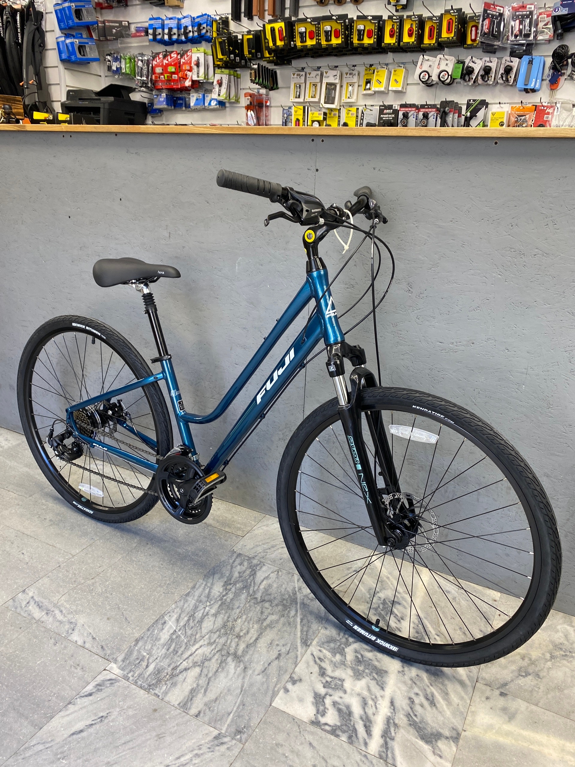Комфортный городской велосипед Fuji Crosstown 1.5