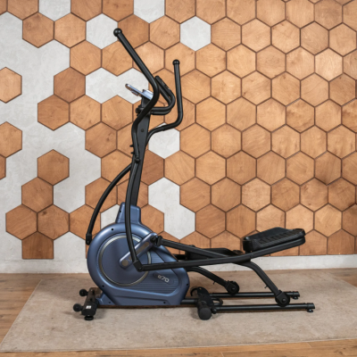 Эллиптический тренажер Carbon Fitness E70
