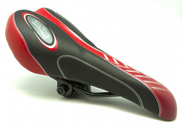 Седло Active Racer 8, FH-2624 TBS чёрно-красное с замком