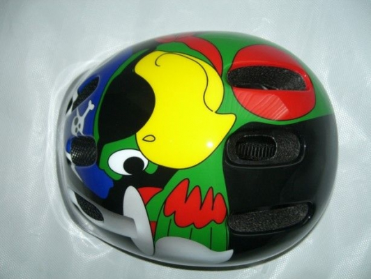 Шлем детский BELLELLI "Пиратский попугай" чер/син/желт/крас, М (52-57cm)