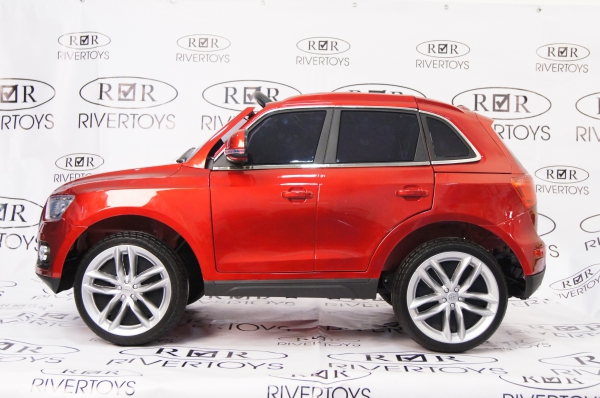 Электромобиль RiVeRToys AUDI Q5