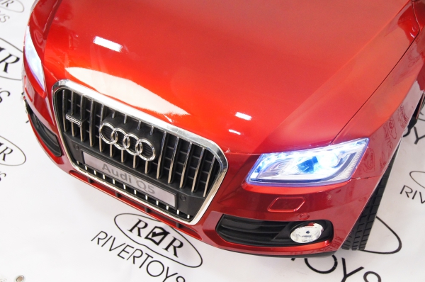 Электромобиль RiVeRToys AUDI Q5