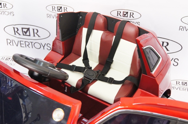 Электромобиль RiVeRToys AUDI Q5