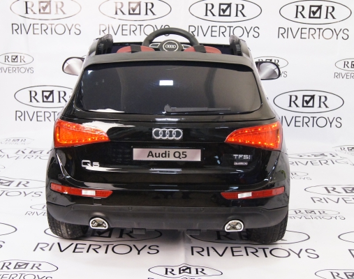 Электромобиль RiVeRToys AUDI Q5