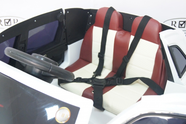 Электромобиль RiVeRToys AUDI Q5