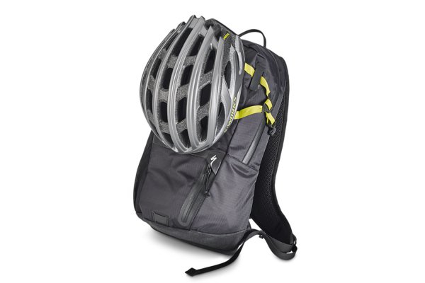 Велорюкзак  Specialized Base Miles Featherweight / Черный