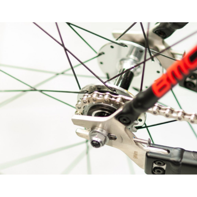 Велосипед BMC Trackmachine AL ONE Miche Black/Red/Carbon (2022)