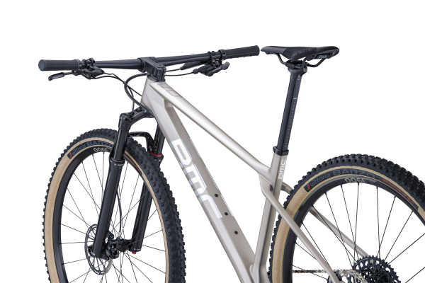 Велосипед BMC Twostroke 01 THREE GX Eagle Arctic silver prisma (2023)