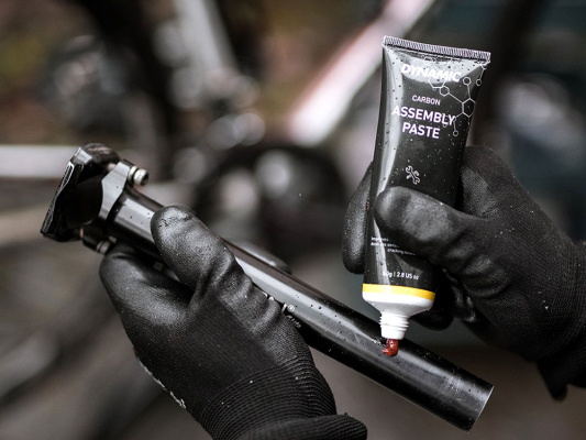 Монтажная паста Dynamic Dynamic Carbon Assembly Paste, 80 гр.