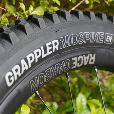 Покрышка E THIRTEEN Mid Spike 27.5x2.35 Enduro Mopo