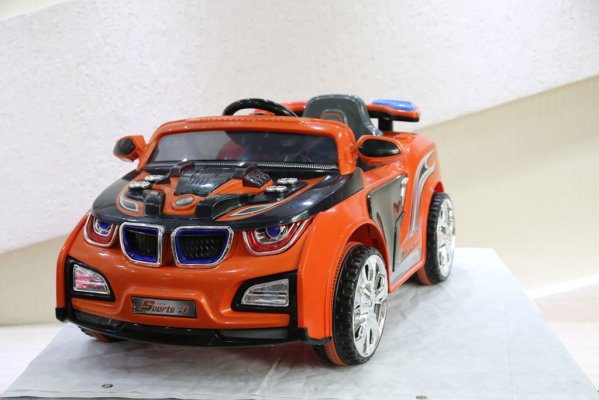 Электромобиль RiVeRToys BMW HL 518