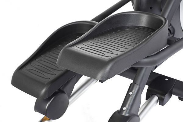 Эллиптический тренажер Spirit Fitness i.Series-XE1000i