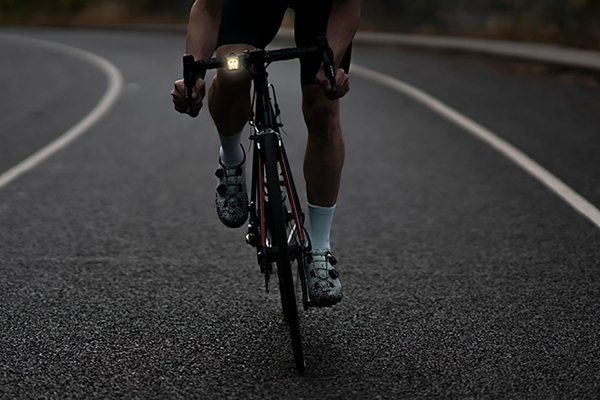 Велофонарь передний Knog Blinder