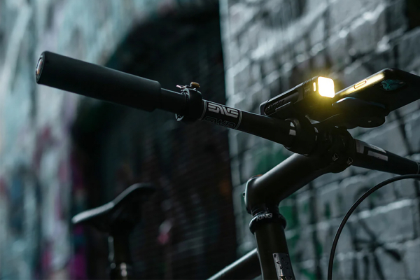 Велофонари Knog Blinder 600 & Blinder Square, передний и задний