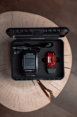 Велокомпьютер Lezyne Macro Plus GPS Smart Loaded 2023