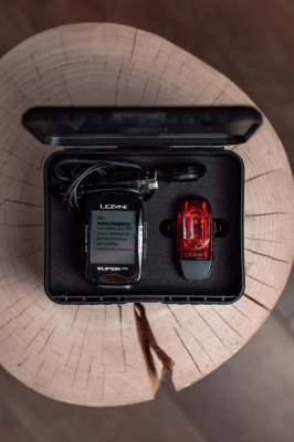 Велокомпьютер Lezyne Super Pro GPS Smart Loaded 2023