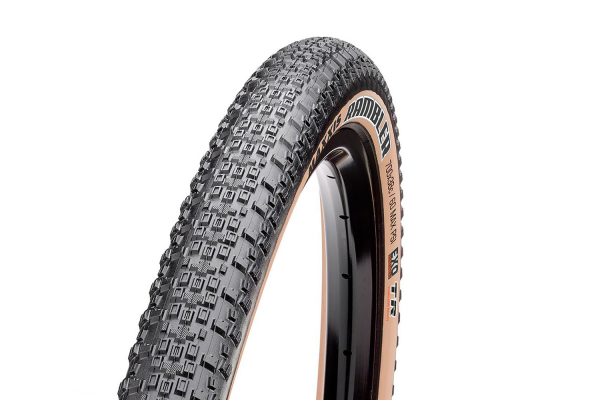Велопокрышка Maxxis Rambler – EXO TR Tanwall Dual, складной корд, 38-622 (700x38C), черная с бежевой боковиной