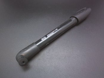 Насос SKS ручной мини Rookie, пластик, размер 225-240мм