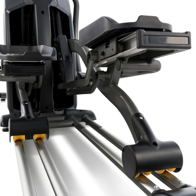 Эллиптический тренажер Spirit Fitness CE850+