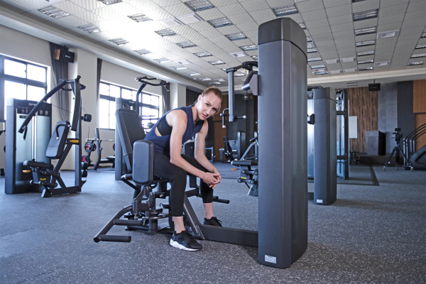 Сведение/разведение ног сидя Spirit Fitness SP-4316