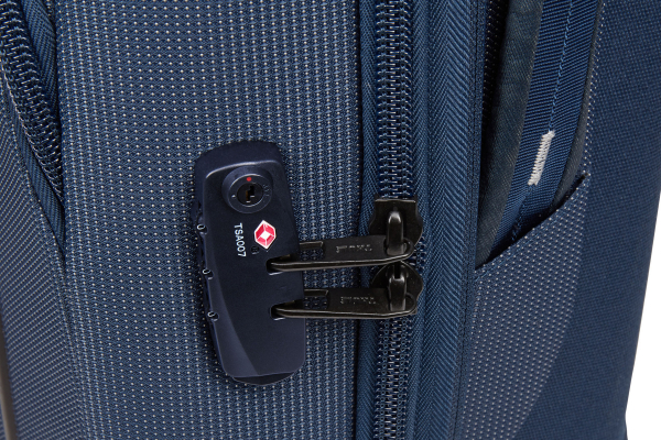 Чемодан Thule Crossover 2 Expandable Carry-on Spinner - Dress Blue