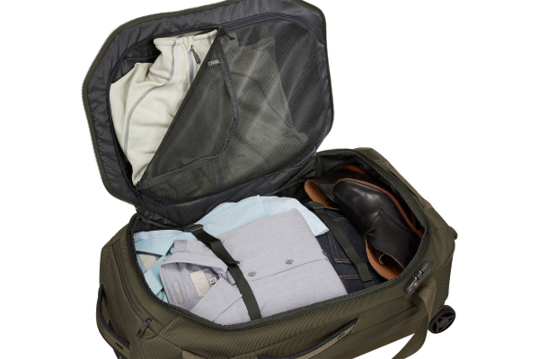 Дорожная сумка Thule Crossover 2 Wheeled Duffel 76cm/30" - Forest Night 