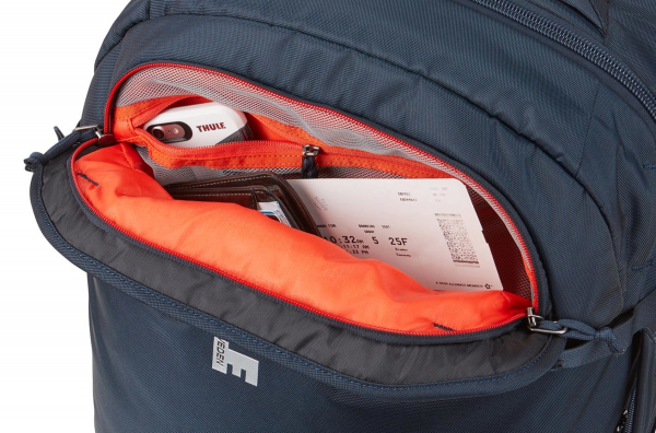 Чемодан Thule Subterra Wheeled Duffel 55cm/22" - Mineral