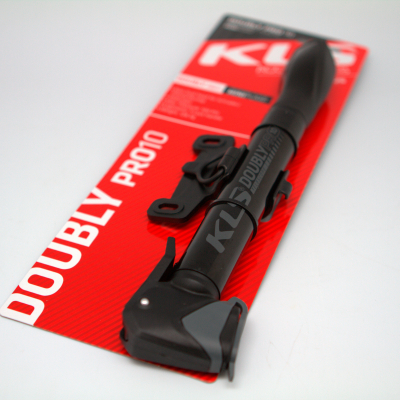 Насос ручной мини Kellys DOUBLY PRO 10 телескопический, пластик, двойная головка, Т-образная рукоятка, вес 128г, макс.давл. 100psi/7 бар