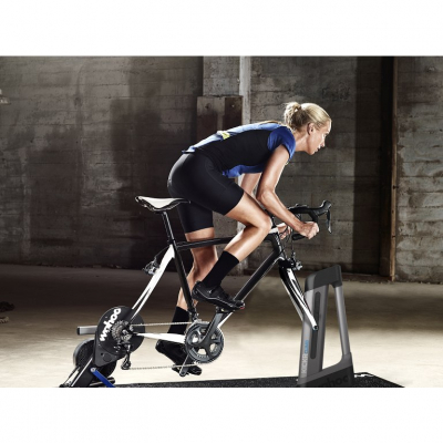 Модуль имитации подъема и спуска Wahoo KICKR CLIMB